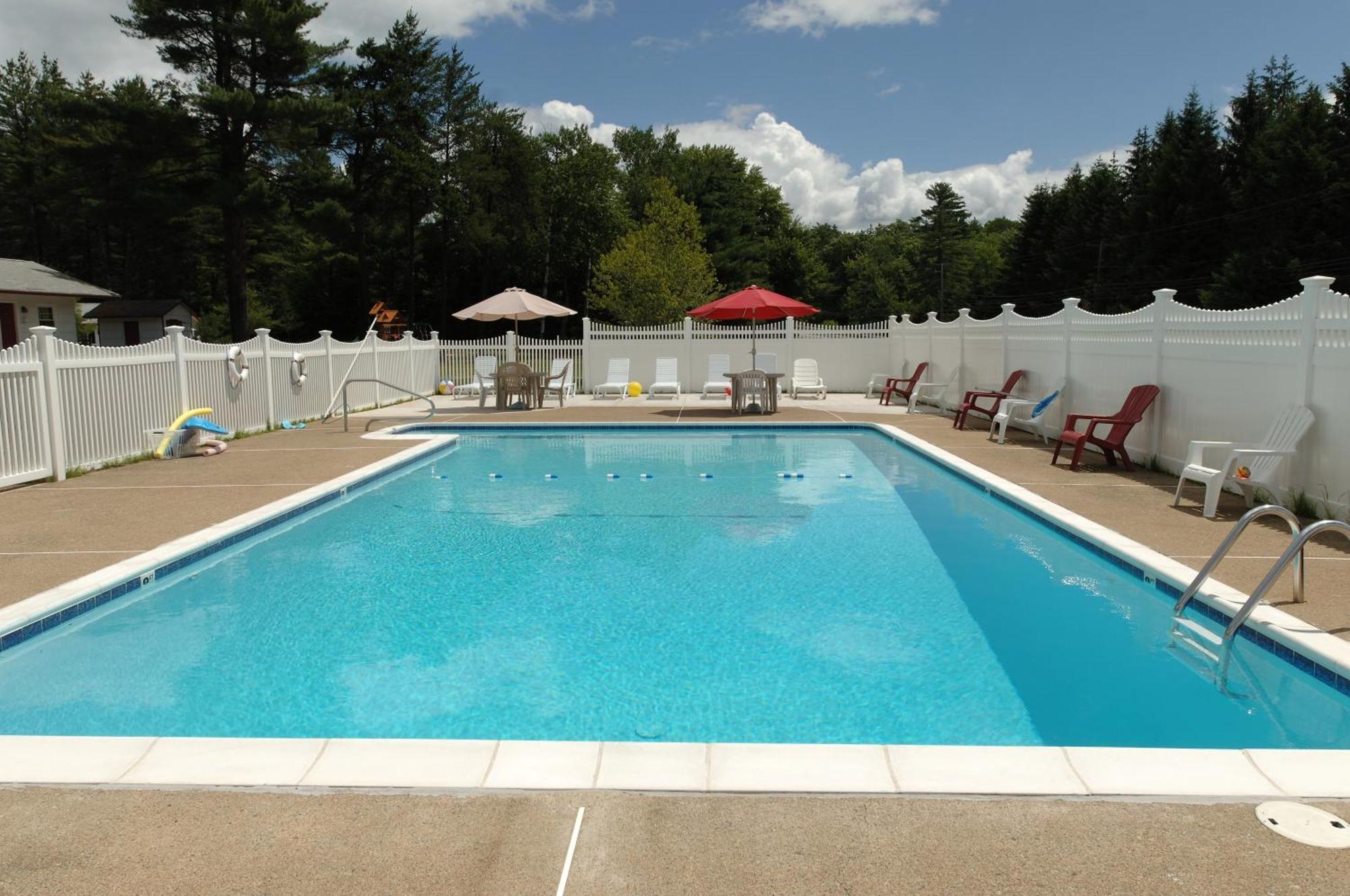 Saco River Motor & 2* Conway
